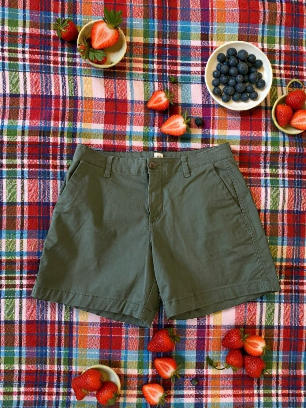 GAP Women's Olive Green Cotton Blend Shorts Size US 4